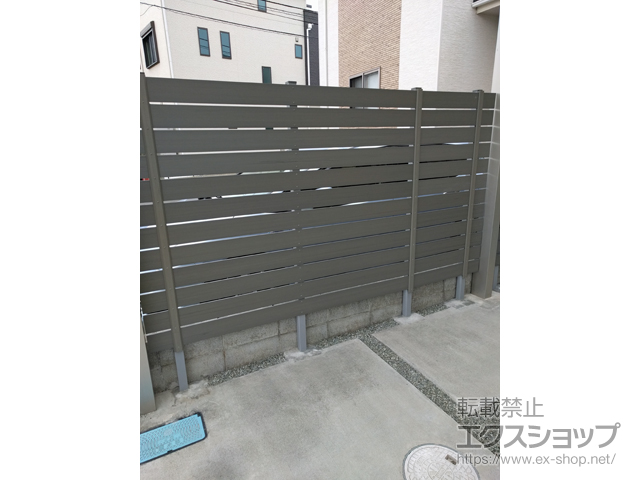 神奈川県平塚市ののフェンス・柵 マイティウッド 120板 11段 隙間10mm 施工例