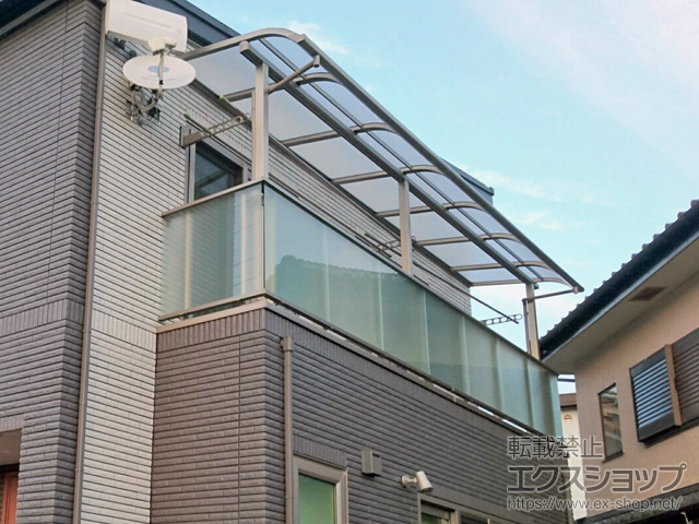 神奈川県厚木市ののバルコニー・ベランダ屋根 スピーネ R型 屋根タイプ 連棟 積雪〜20cm対応 施工例