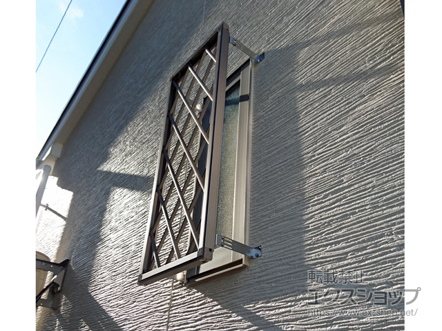 愛知県一宮市のLIXIL リクシル（トステム）の面格子・窓格子 アルミ面格子 ヒシクロス 施工例