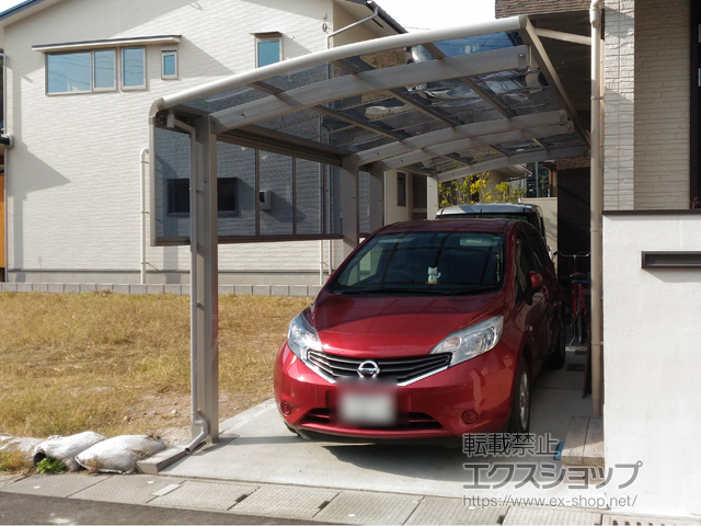 鹿児島県鹿児島市ののカーポート レイナポートグラン 縦連棟　積雪〜20cm対応 施工例