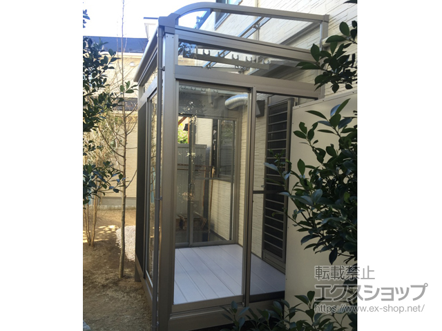 千葉県野田市ののテラス囲い・サンルーム サニージュ R型 床納まり ランマ付 積雪〜20cm対応 施工例