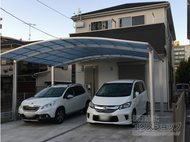 神奈川県平塚市ののカーポート ネスカR (ラウンドスタイル) ワイド 積雪〜20cm対応 施工例