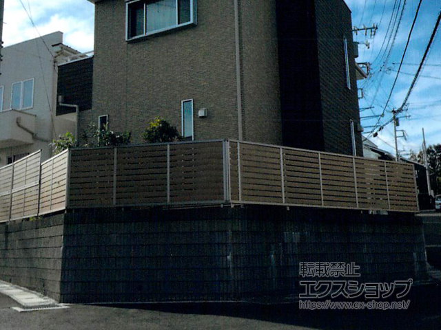 神奈川県海老名市のLIXIL リクシル(新日軽)のフェンス・柵 セレビューフェンス RP3型 自在柱 施工例