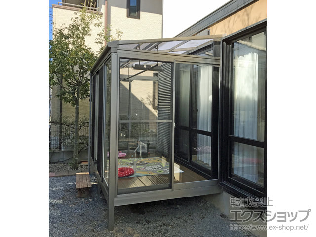 千葉県成田市ののテラス囲い・サンルーム サニージュ F型 床納まり ランマ無 積雪〜20cm対応 施工例