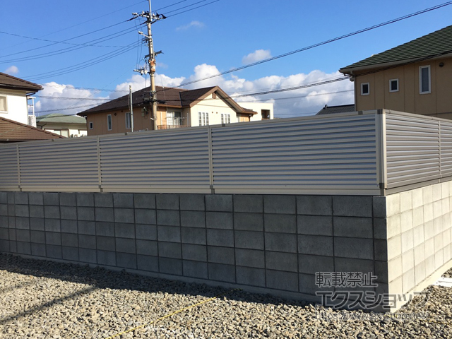 徳島県徳島市ののフェンス・柵 ミエーネフェンス 目隠しルーバータイプ 自由柱施工 施工例
