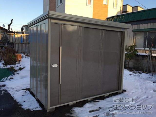 青森県黒石市のの物置・屋外倉庫 Mr.ストックマンダンディ 多雪型 結露減少型 2532×1590×2110 ND-SZ2515-B 施工例