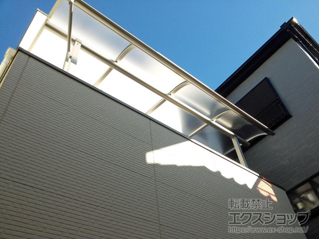 東京都足立区ののバルコニー・ベランダ屋根 ヴェクターテラス R型 屋根タイプ 単体 積雪〜20cm対応 施工例