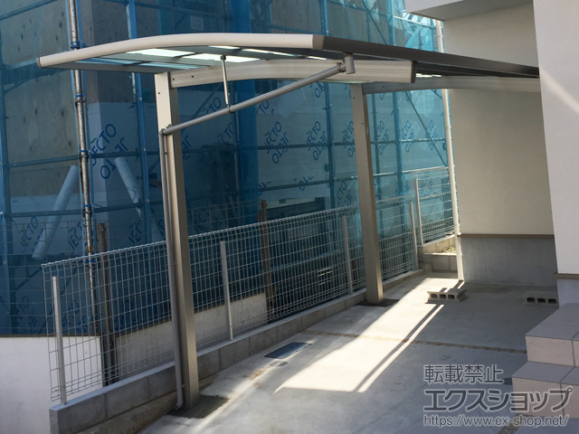 神奈川県川崎市ののカーポート レイナポートREグラン 前下がり 積雪〜20cm対応 施工例