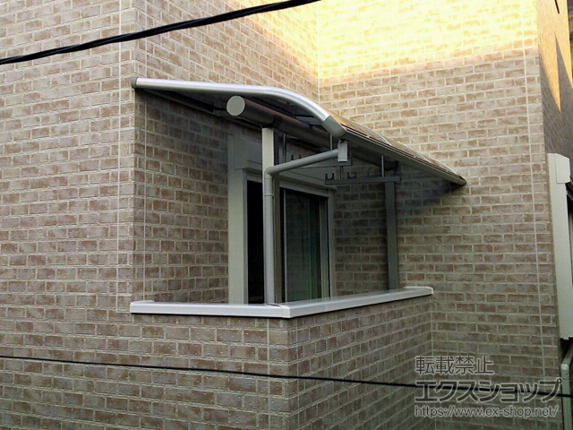 東京都立川市ののバルコニー・ベランダ屋根 プレシオステラス R型 屋根タイプ 単体 積雪〜20cm対応 施工例