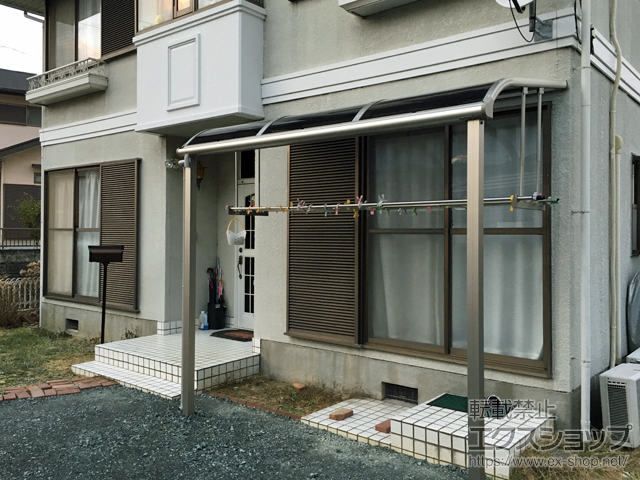 静岡県浜松市ののテラス屋根 プレシオステラス R型 テラスタイプ 単体 積雪〜20cm対応 施工例