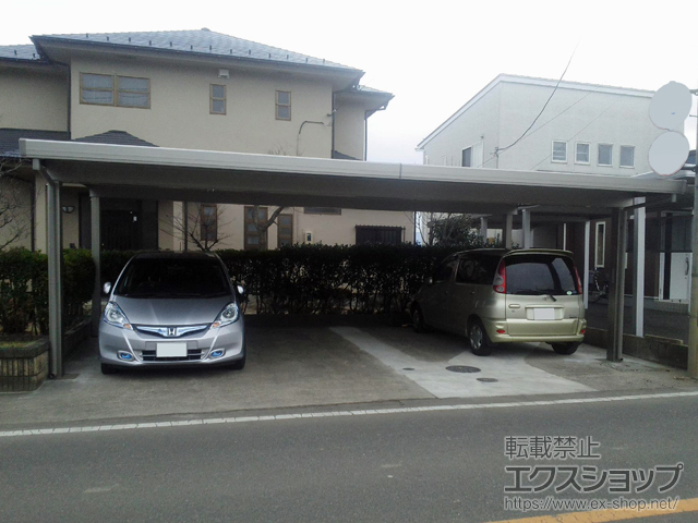 福島県福島市のLIXIL リクシル（トステム）のカーポート テリオスポートIII 1500 3台用 角柱4本仕様 積雪〜50cm対応 施工例