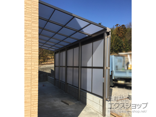 三重県津市ののテラス屋根 スピーネ F型 テラスタイプ 連棟 積雪〜20cm対応 施工例