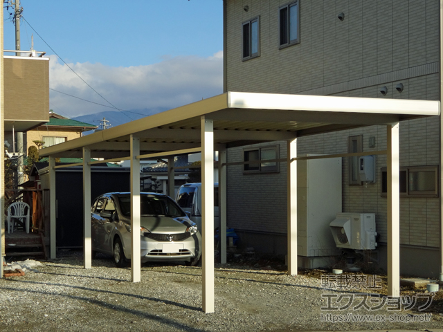 長野県松本市ののカーポート レオンポートneo 縦連棟 角柱8本仕様 積雪〜50cm対応 施工例