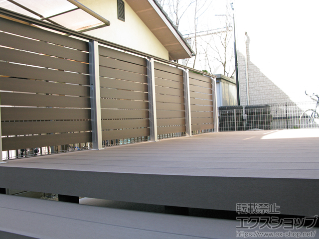 埼玉県越谷市ののウッドデッキ リウッドデッキ 200 施工例