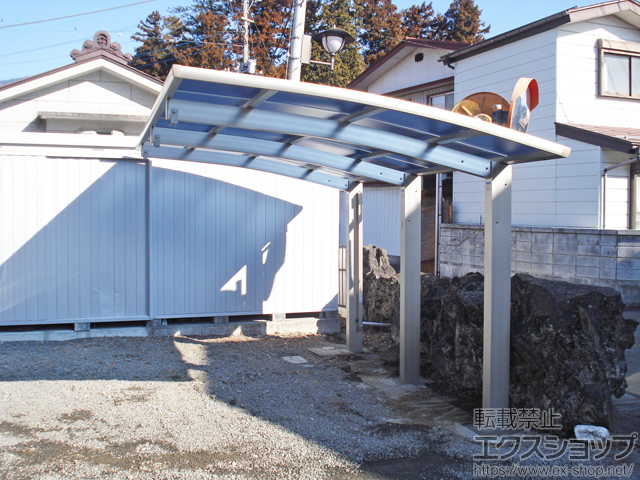 山梨県南都留郡富士河口湖町ののカーポート レイナポートグラン50 積雪〜50cm対応 施工例