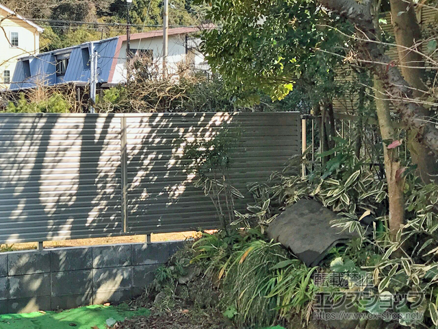 神奈川県鎌倉市ののフェンス・柵 レスティナフェンス5型 目隠しルーバー 自由柱施工 施工例