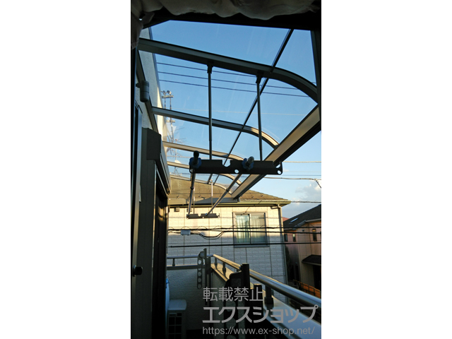東京都練馬区ののバルコニー・ベランダ屋根 スピーネ R型 ルーフタイプ 単体 積雪〜20cm対応 ※片袖はね出し納まり 施工例