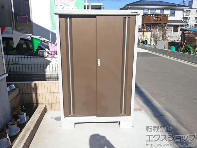 埼玉県飯能市のの物置・屋外倉庫 シンプリー 一般型 1100×615×1603 MJX-116D-P-TB 施工例