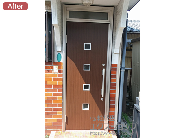 埼玉県上尾市のの玄関ドア ヴェナートRD 断熱D4仕様 手動錠 片開き仕様 ランマ付 K01 外観右勝手 施工例