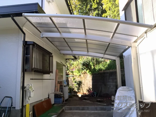 神奈川県横浜市のYKKAPのカーポート レイナポートグラン　積雪～20cm対応 施工例