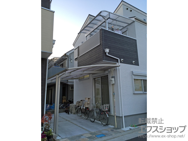 大阪府八尾市ののテラス屋根 ヴェクターテラス R型 1500 屋根タイプ 単体 積雪〜50cm対応＋吊り下げ物干し 標準 2本入 施工例