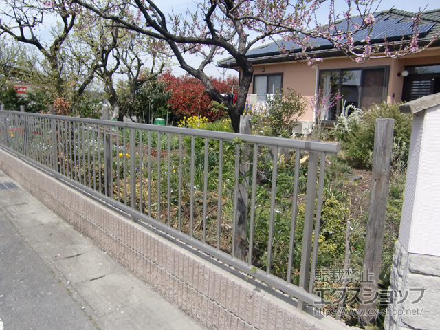 群馬県前橋市ののフェンス・柵 ミエッタフェンス 防犯たて格子タイプ 自由柱施工 施工例