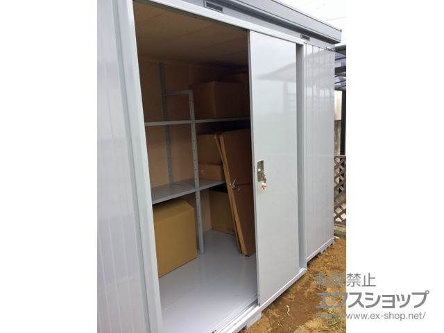 千葉県成田市のの物置・屋外倉庫 断熱物置 ネクスタプラス 扉タイプ 一般型（NXP-36HT MG） 施工例