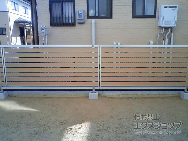 長野県長野市ののフェンス・柵 ルシアスフェンスF04型 自由柱施工 施工例