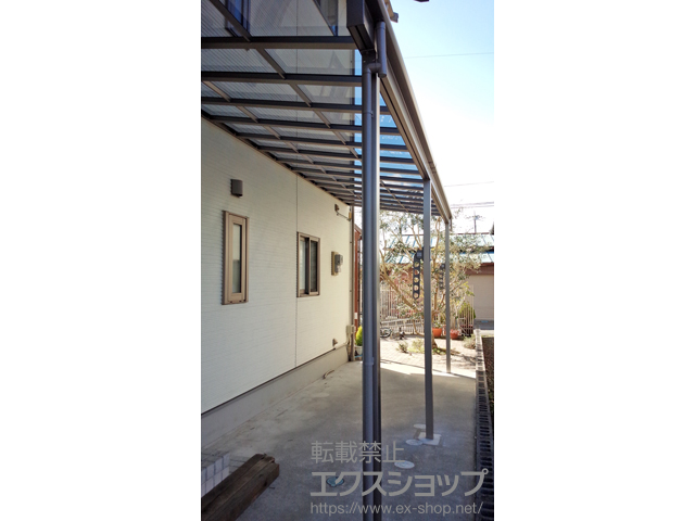 埼玉県深谷市ののテラス屋根 スピーネ F型 1500 テラスタイプ 連棟 積雪〜50cm対応＋壁付け物干し 施工例