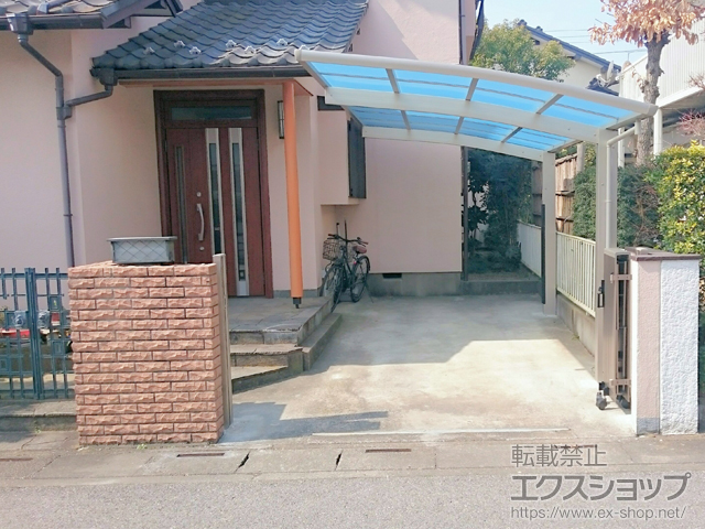 埼玉県春日部市ののカーポート レイナポートグラン　積雪〜20cm対応＋柱カバー(小) 1枚入り×1セット 施工例