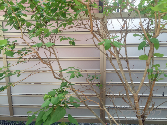 大阪府大阪市ののフェンス・柵 ジオーナフェンス LP型 フリーポールタイプ<採光タイプ> 施工例