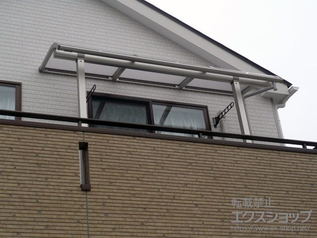 福島県福島市ののバルコニー・ベランダ屋根 プレシオステラス R型 屋根タイプ 単体 積雪〜20cm対応 施工例