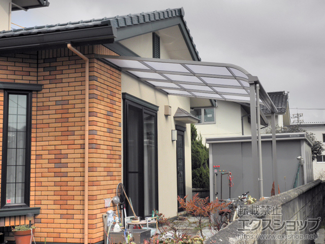 山口県山口市ののテラス屋根 スピーネ R型 テラスタイプ 単体 積雪〜20cm対応 施工例