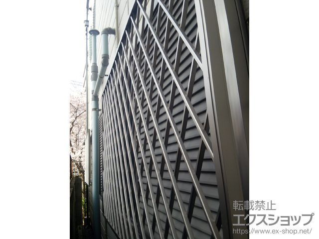 大阪府大阪市のLIXIL リクシル（トステム）の面格子・窓格子 アルミ面格子 ヒシクロス 施工例