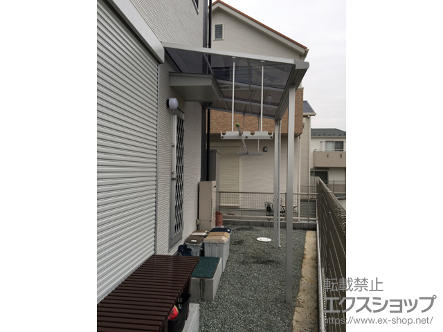 神奈川県横浜市ののテラス屋根 スピーネ F型 テラスタイプ 単体 積雪〜20cm対応 施工例