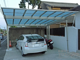 長崎県島原市ののカーポート エフルージュツインEX 後方支持タイプ 積雪〜20cm対応 施工例