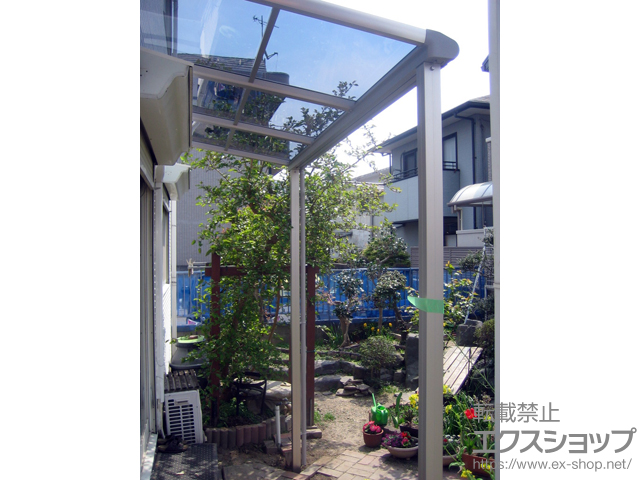 和歌山県和歌山市ののテラス屋根 プレシオステラス F型 テラスタイプ 単体 積雪〜20cm対応 施工例