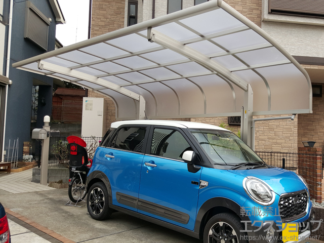 神奈川県横浜市ののカーポート プレシオスポート アルファ 積雪〜20cm対応+着脱式補助柱 2本入り×1セット 施工例