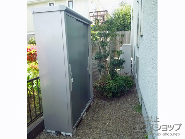 千葉県流山市のの物置・屋外倉庫 エスモ 一般型(ESD-1305AGL-SI) 施工例