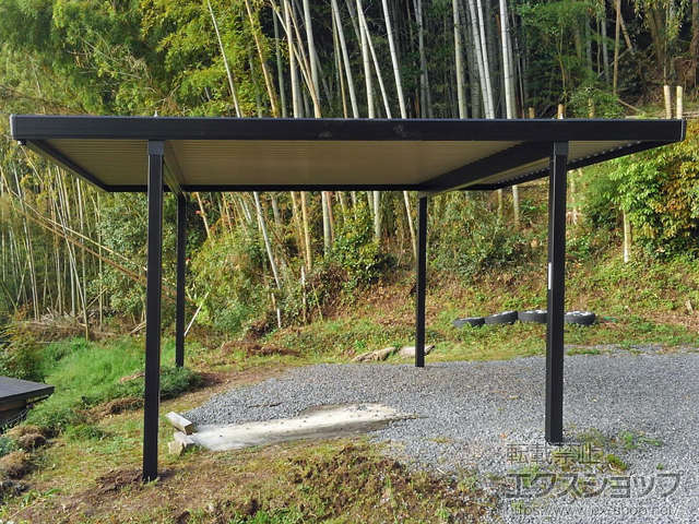 広島県広島市のLIXIL リクシル（トステム）のカーポート テリオスポートIII 900 2台用 角柱4本仕様 積雪〜30cm対応 施工例