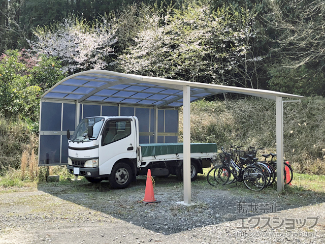 鹿児島県鹿屋市ののカーポート レイナツインポートグラン 積雪〜20cm対応 施工例
