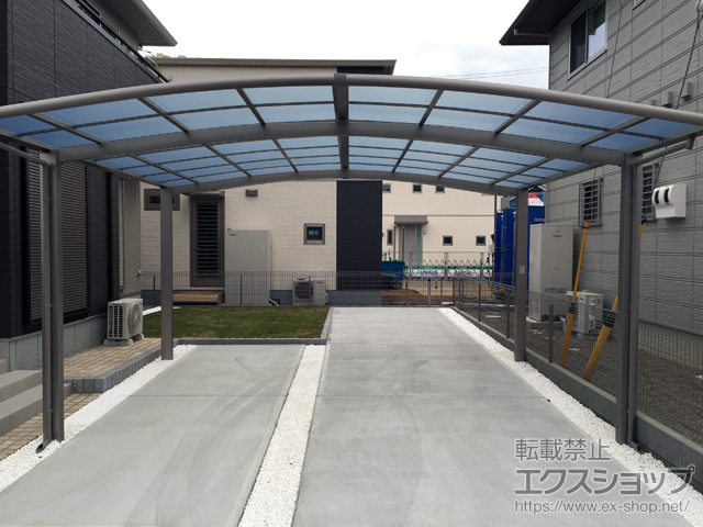 茨城県牛久市ののカーポート ネスカR (ラウンドスタイル) ワイド 積雪〜20cm対応 施工例