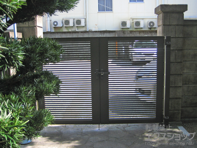 高知県高知市のの門扉 ライシス門扉 1型 細横桟 両開き 柱使用 施工例