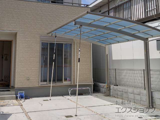 兵庫県神戸市ののカーポート レイナポートグラン　積雪〜20cm対応＋着脱式サポート 標準・ハイルーフ兼用 2本入り×1セット 施工例