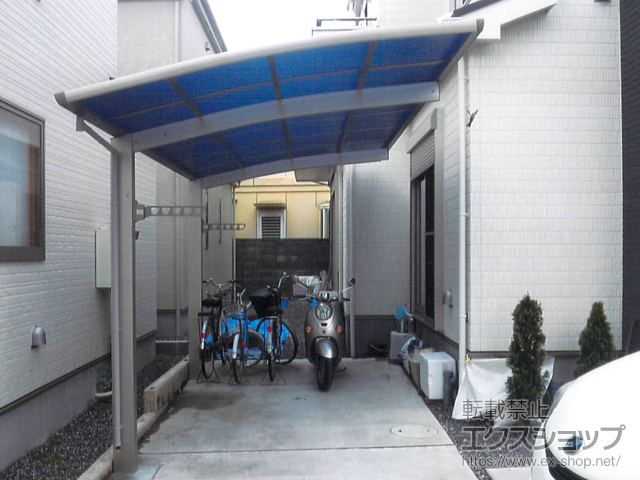 静岡県静岡市ののカーポート プレシオスポート 積雪〜20cm対応＋収納式物干しセット2型 単体用 2本入×1セット 施工例