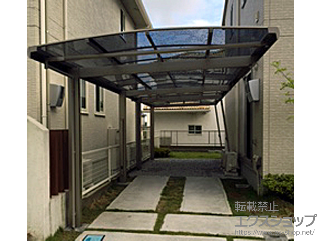 鹿児島県鹿児島市ののカーポート フーゴA (アーチスタイル) 縦連棟 積雪〜20cm対応 施工例