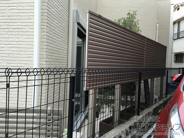 兵庫県神戸市ののフェンス・柵 ミエーネフェンス 目隠しルーバータイプ 3段支柱 施工例