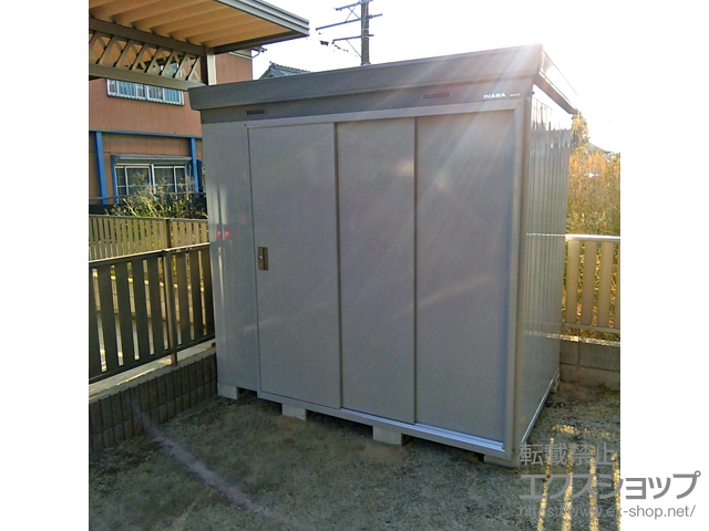 愛知県一宮市のの物置・屋外倉庫 断熱物置 ネクスタプラス 扉タイプ 一般型（NXP-30ST-MG） 施工例