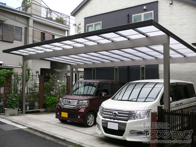 神奈川県横浜市ののカーポート アーキデュオ プレミアムワイド マテリアルカラー 3台用 積雪〜20cm対応 施工例