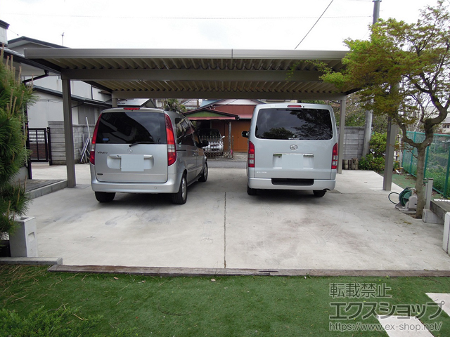 神奈川県中郡二宮町のLIXIL リクシル（トステム）のカーポート テリオスポートIII 1500 3台用 角柱4本仕様 積雪〜50cm対応 施工例